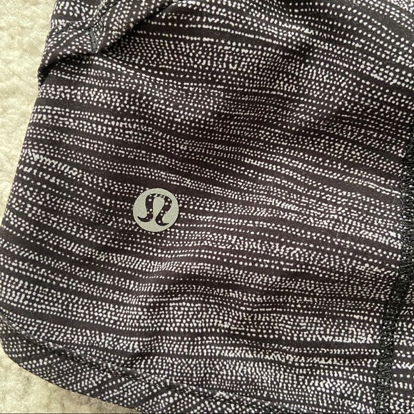 Lululemon Speed Up Shorts 2.5” - Picture 6 of 8